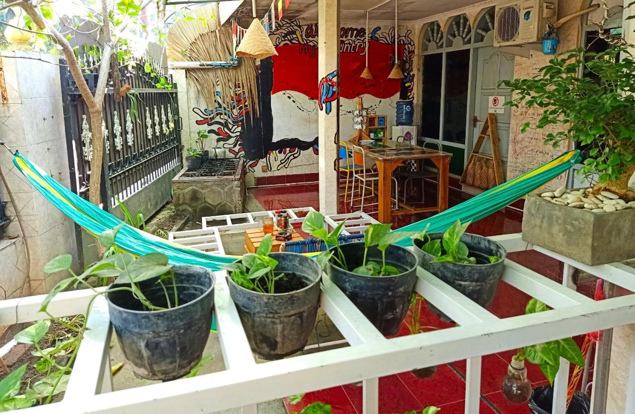 Deoplet Homestay & Gallery Γιογκιακάρτα Εξωτερικό φωτογραφία