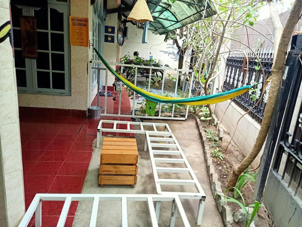 Deoplet Homestay & Gallery Γιογκιακάρτα Εξωτερικό φωτογραφία