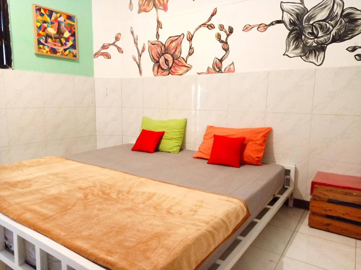 Deoplet Homestay & Gallery Γιογκιακάρτα Εξωτερικό φωτογραφία