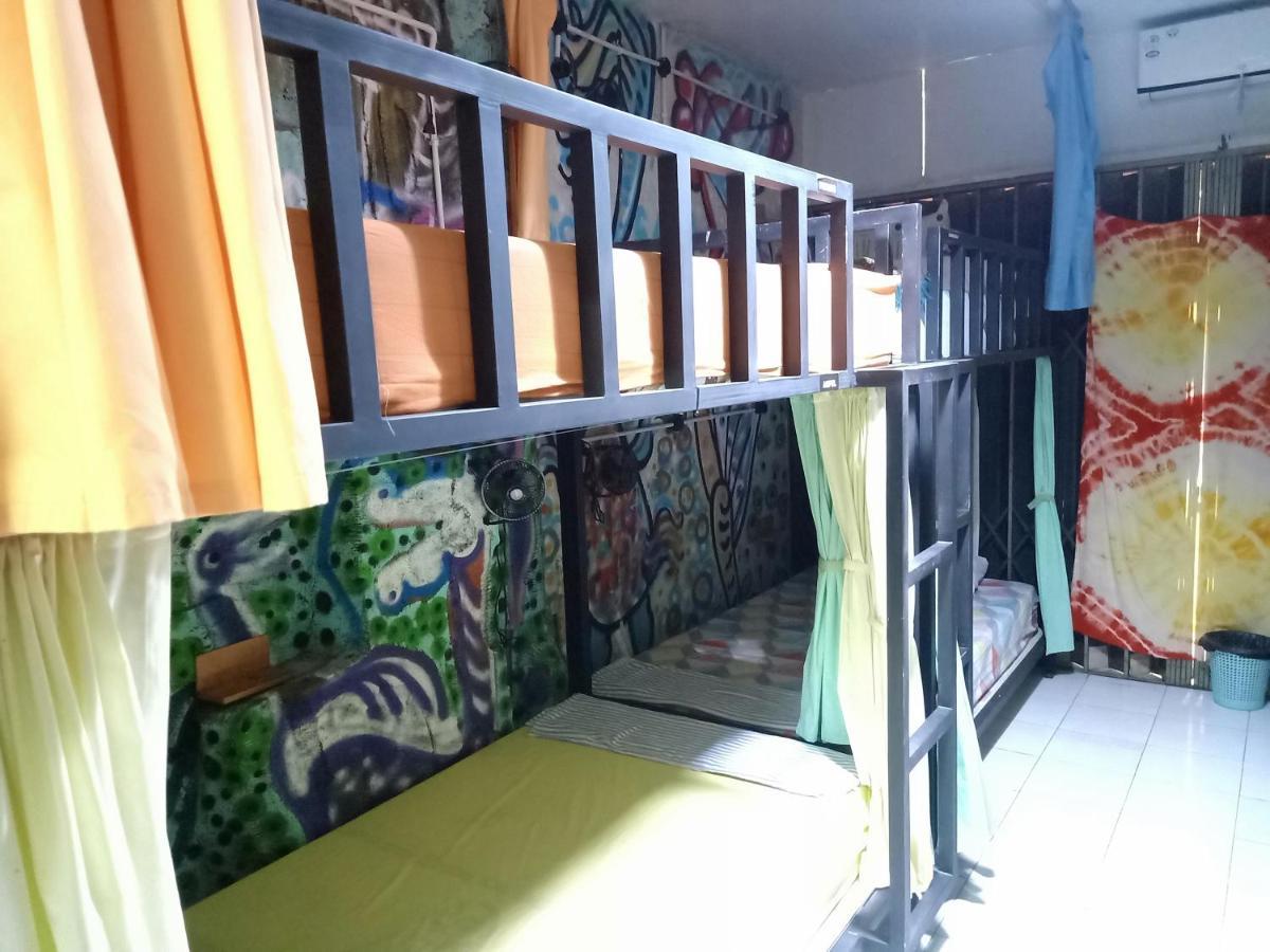 Deoplet Homestay & Gallery Γιογκιακάρτα Εξωτερικό φωτογραφία